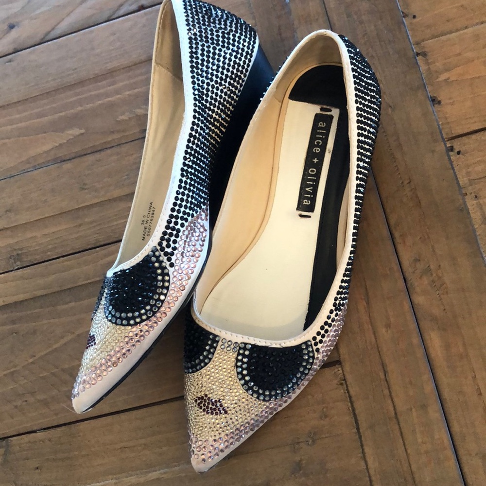 Crystal flats by Alice & Olivia. - Picture 5 of 8